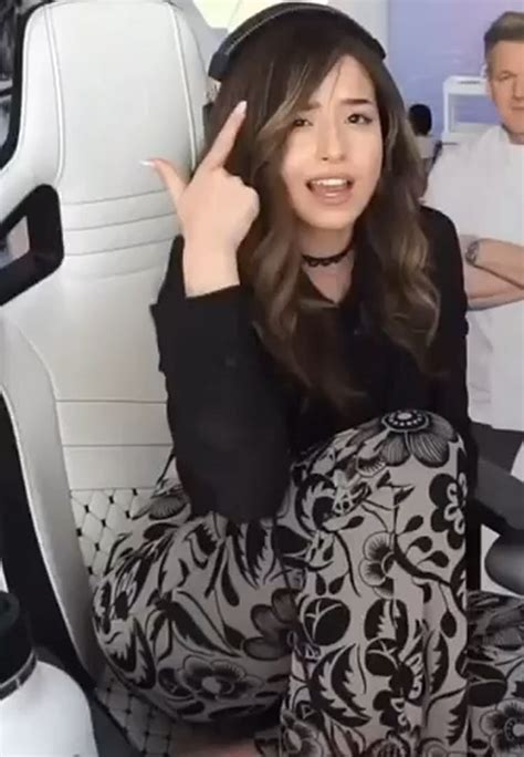 Booty : r/Pokimanethiccc .